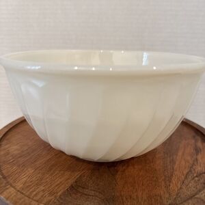 Fire King Ivory Swirl 7” Mixing Bowl Oven Ware Nesting Bowl